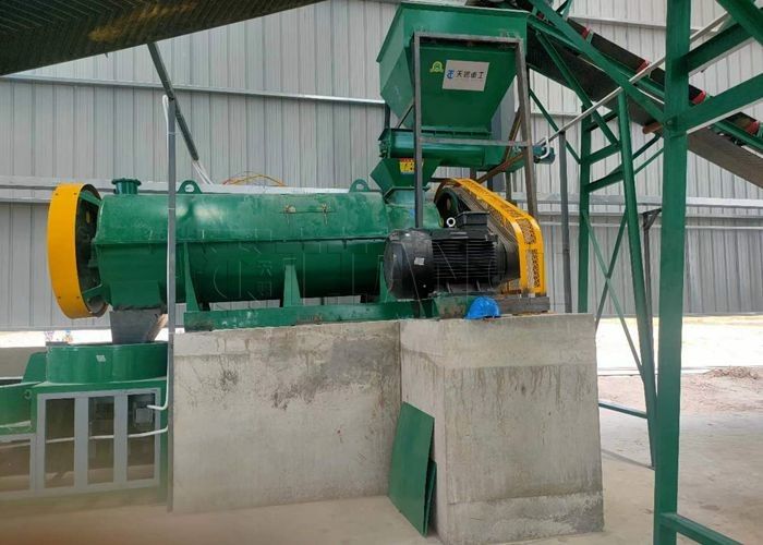 Organic Fertilizer Making Machine Animal Waste Compost Chicken Manure Granulator Production Line