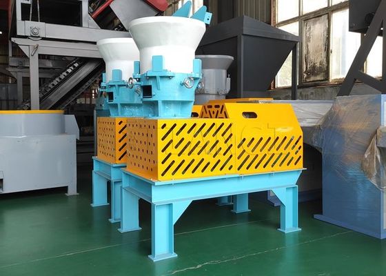 चिकन खाद जैविक कार्बनिक खाद उर्वरक Granulator फ्लैट फिल्म गोली मशीन